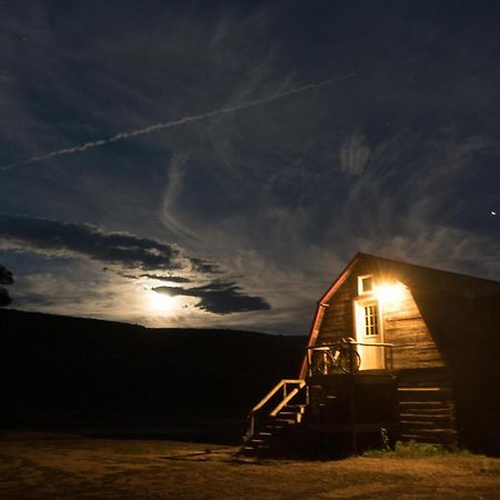 Aubin Sky Lodging At The Yl Ranch Savery Exteriör bild