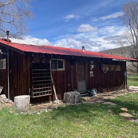 Aubin Sky Lodging At The Yl Ranch Savery Exteriör bild