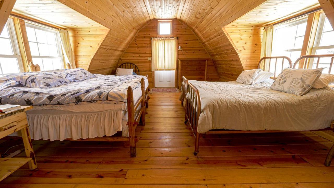 Aubin Sky Lodging At The Yl Ranch Savery Exteriör bild