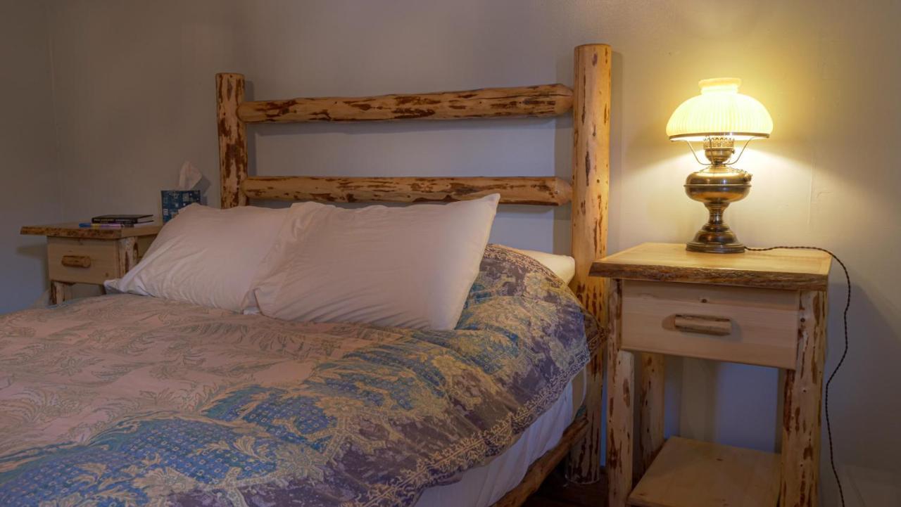 Aubin Sky Lodging At The Yl Ranch Savery Exteriör bild