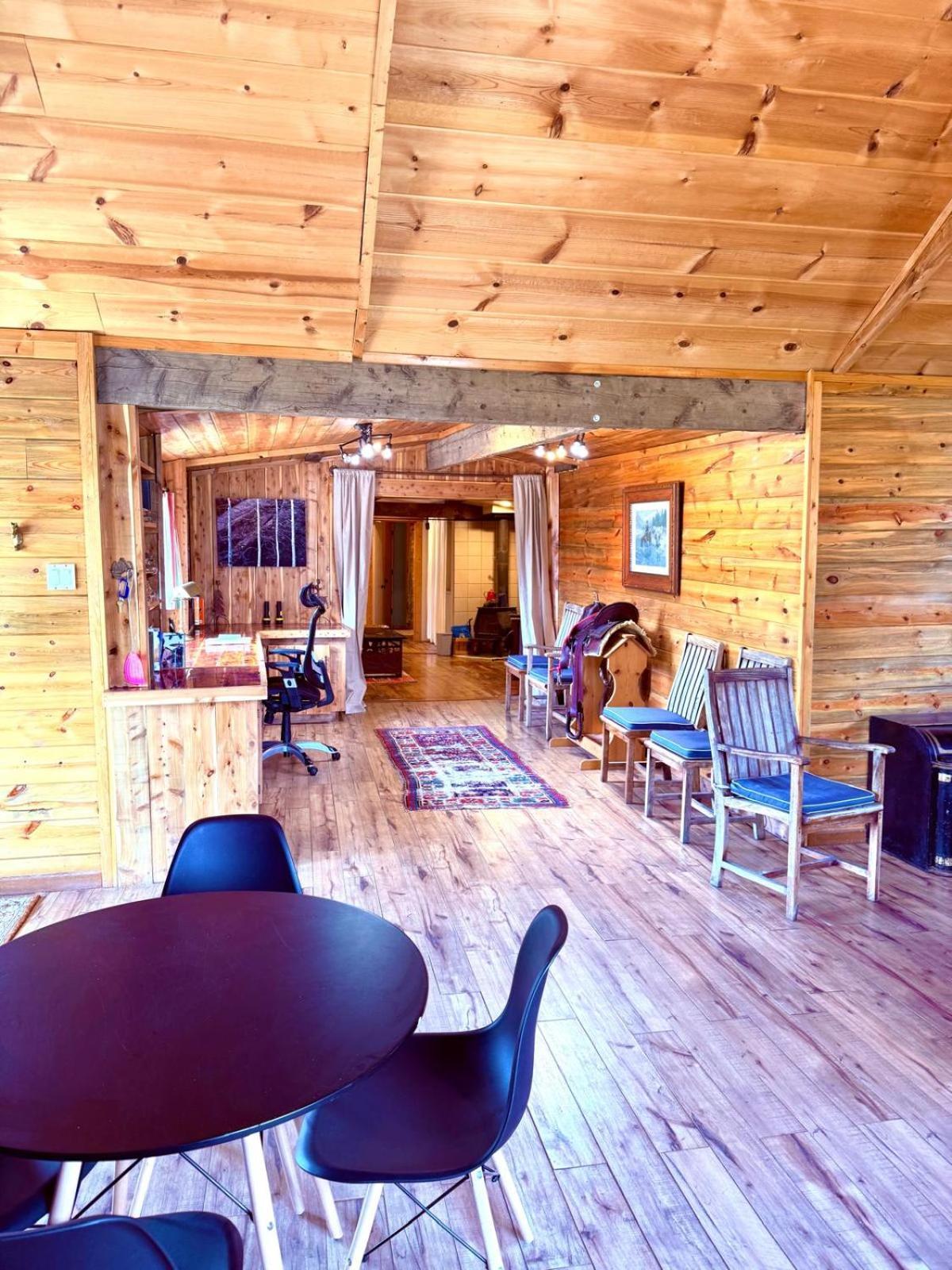 Aubin Sky Lodging At The Yl Ranch Savery Exteriör bild
