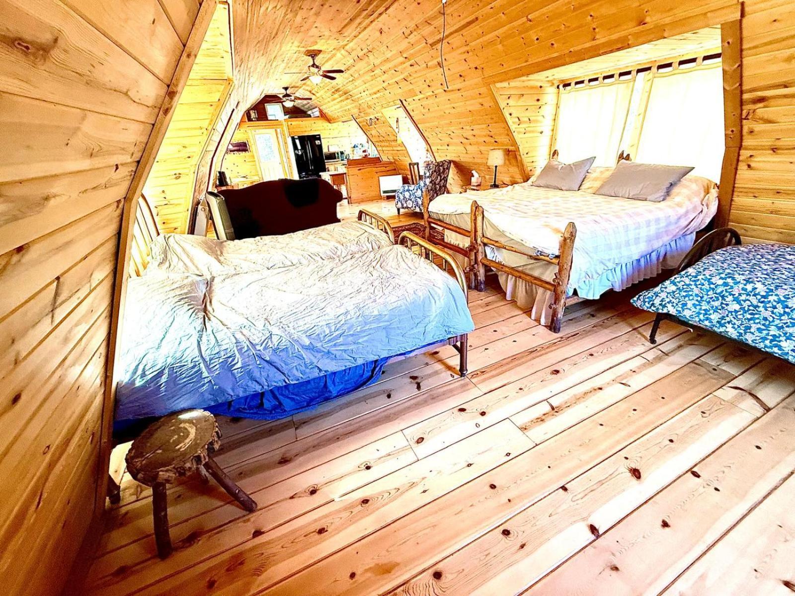 Aubin Sky Lodging At The Yl Ranch Savery Exteriör bild